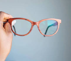 Eco-Chic Eyewear: Embracing Sustainable Fashion with Women's Wooden Sunglasses