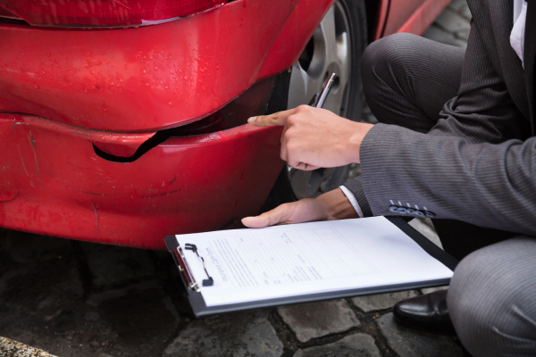 How Post Accident Repairs Affect Insurance and Injury Claims